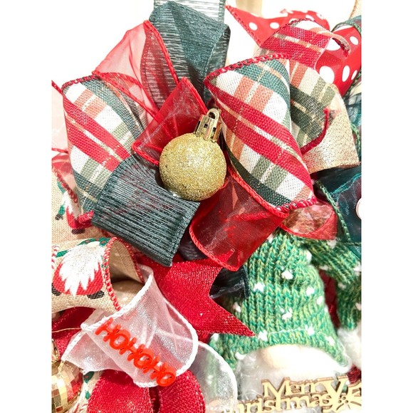 Handmade 13 inch Christmas Gnome Ribbon Wreath MW1 - Picture 6 of 9